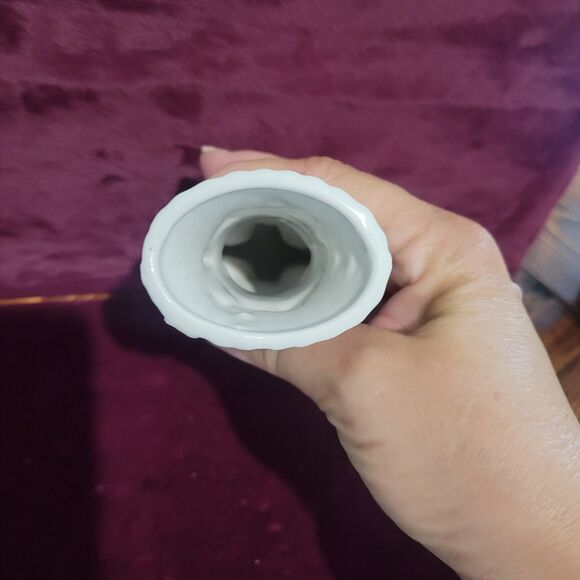 Vtg Japanese victorian style mini bud vase green bunny rabbit flowers porcelain - Picture 10 of 10